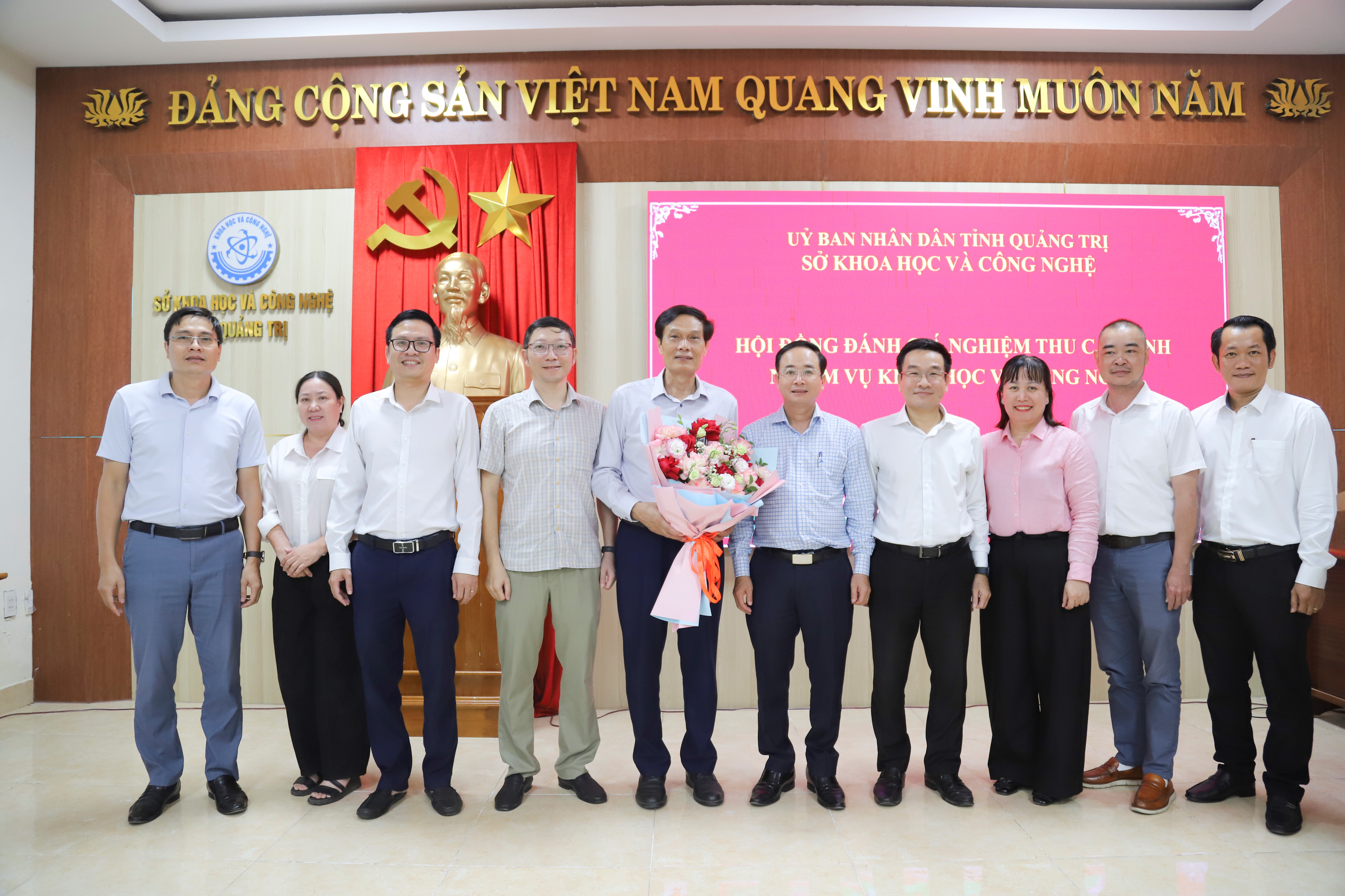 Nghiệm thu cấp tỉnh nhiệm vụ khoa học và công nghệ : “Nghiên cứu ứng dụng các mô hình giao dịch thương mại điện tử nhằm hỗ trợ tiêu thụ sản phẩm OCOP tại tỉnh Quảng Bình (cũ)”